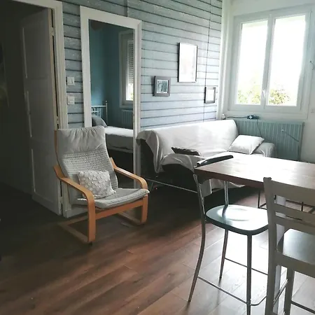 La Petite Maison De